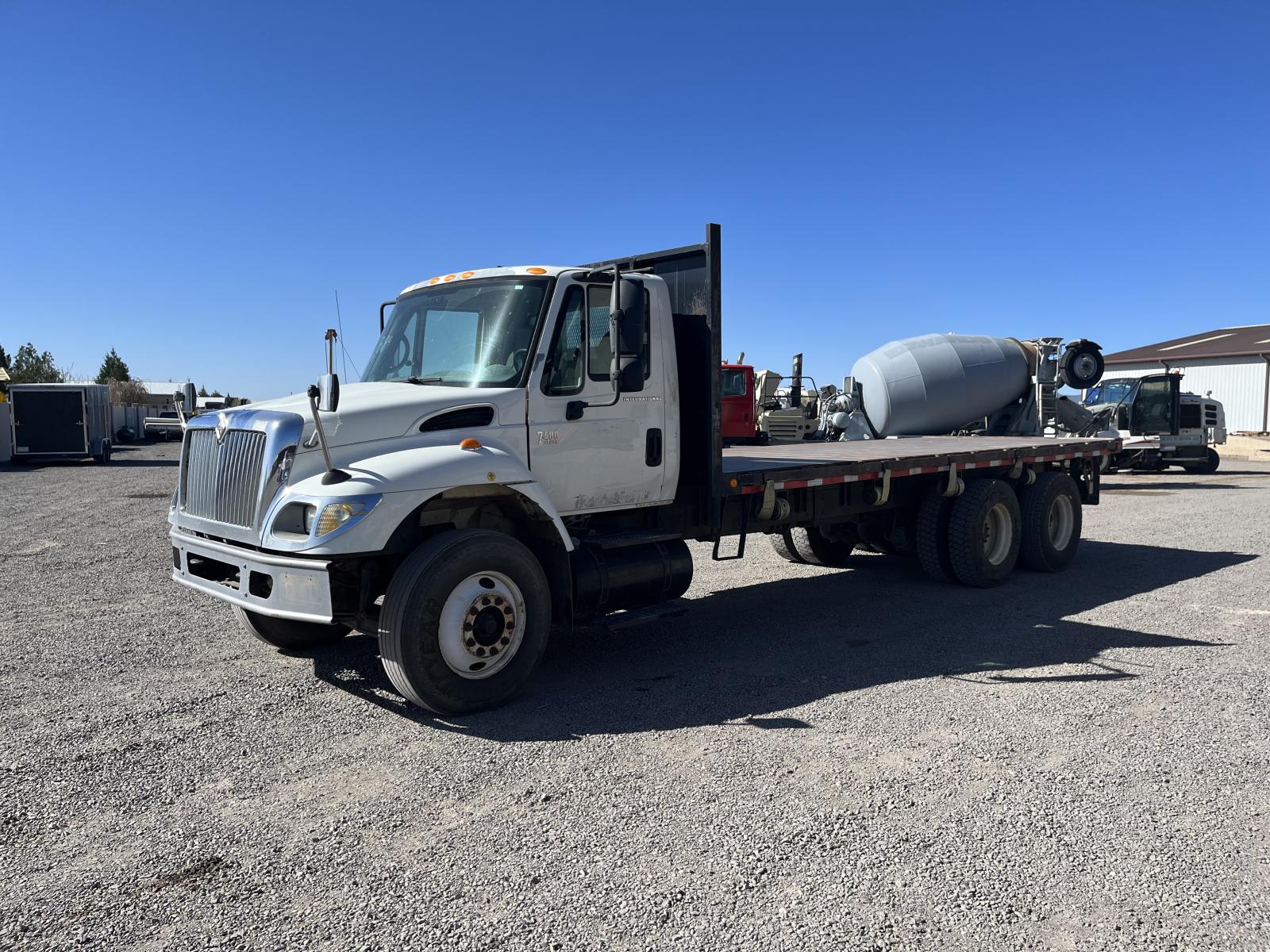 ./imagenes/INVOICE/2019/17406/CAMION PLATAFORMA INTERNATIONAL 7400 (4).JPG